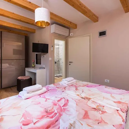 In - Istrien 38131 Villa