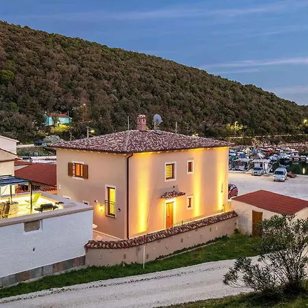 In - Istrien 38131 Villa *
